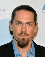 Steve Howey Biography, Age, Family, Height, Marriage, Children, Salary
